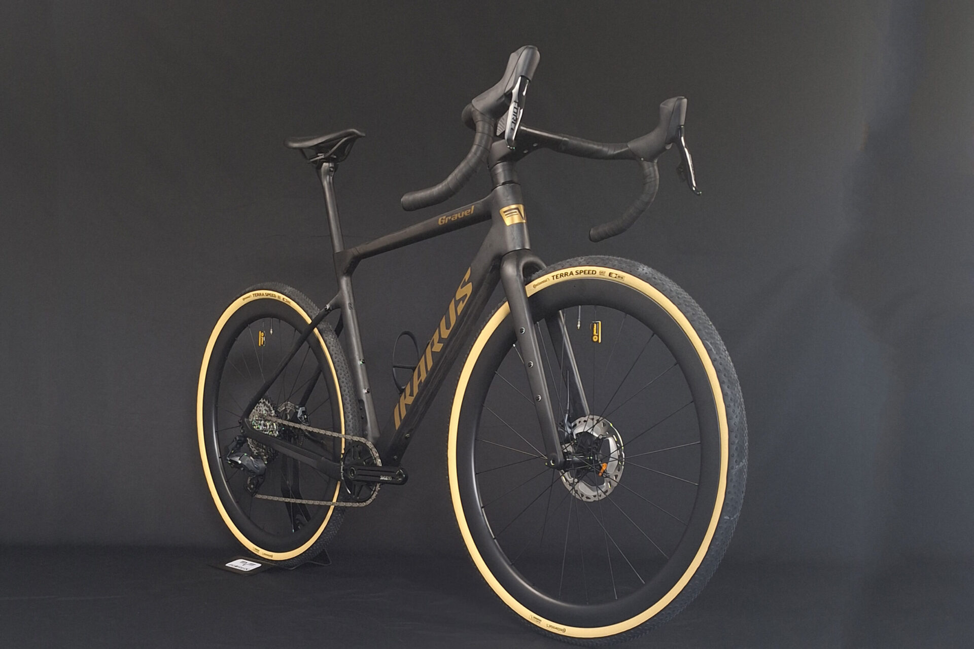 IKARUS Gravel Carbon